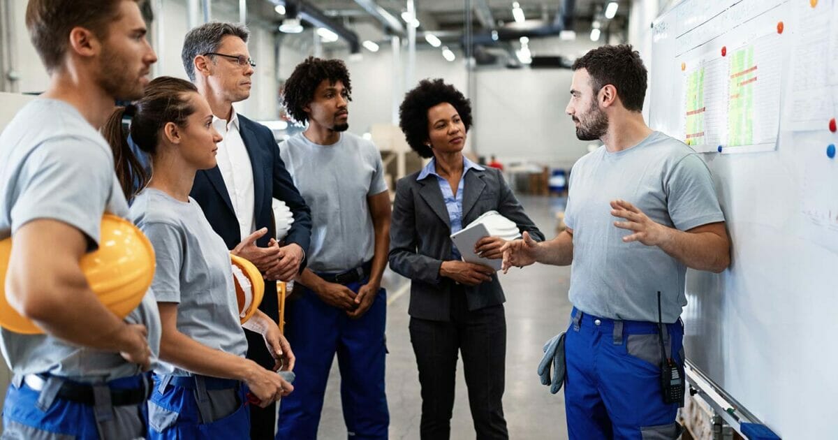 A Comprehensive Guide to The Role of Semiconductor Engineers and Salary